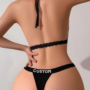 Tanga personalizada con dijes dorados y nombre, tanga personalizada con nombre plateado, cadena de tanga con nombre personalizado, braguita con letras de cristal, regalo de San Valentín