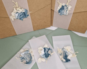 Wax card seal with dried flowers