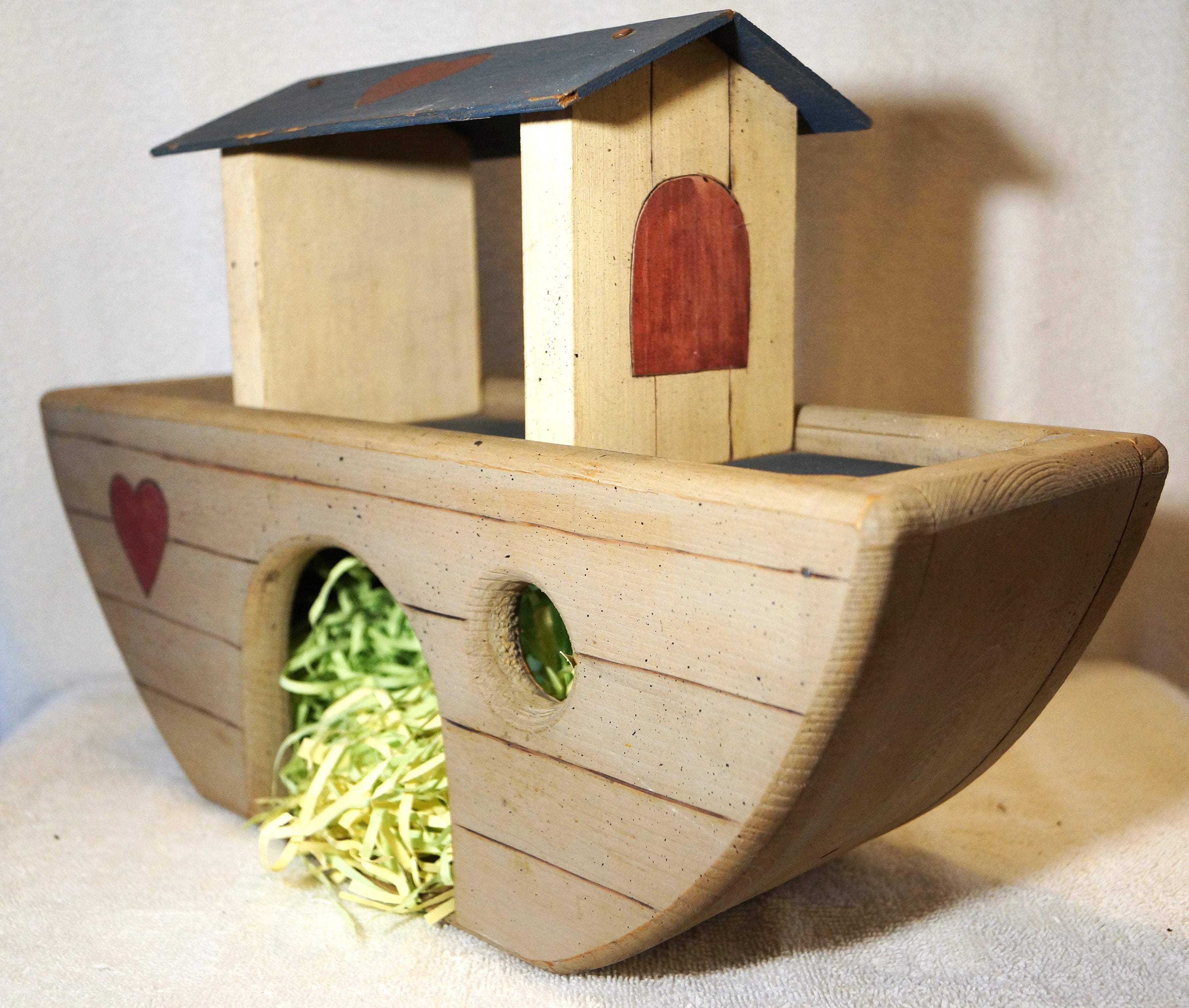 Handmade Hand Painted Wooden Noah Wooden Noah’s ark hand painted with eco-friendly paint. main image 0