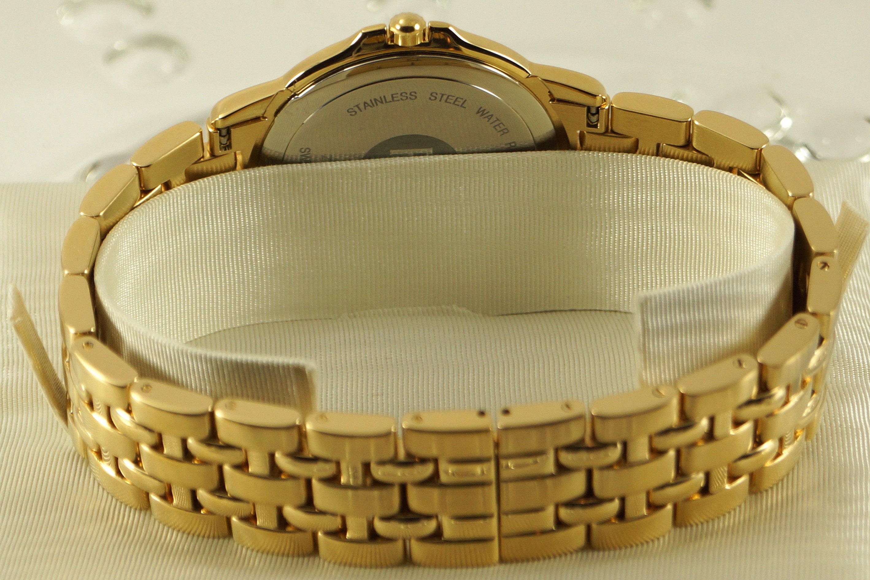 Vintage Men's Raymond Weil Geneve Tango Gold Watch #5560