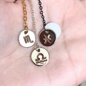 Zawieszka na kubek ze znakiem zodiaku, astrologiczny dodatek do kubka, złoty urok, dekoracja kubka Boujee Stanley, zawieszka na symbol zodiaku, prezent astrologiczny, znak konstelacji