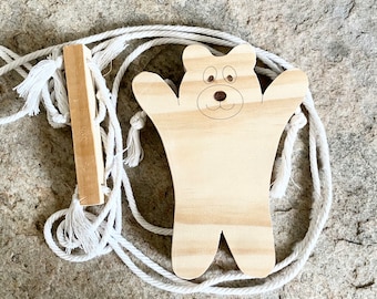 Oso trepador pionero, juguete de cuerda de madera, actividad de escalada para niños, celebración del Día de los Pioneros, oso trepador, regalo para niños, juegos pioneros