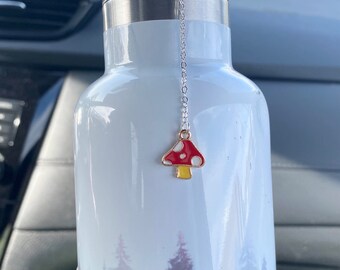 Accesorio para vaso con dije de hongo pequeño, dije para mochila con cadena de hongo Cottagecore, adorno para bolso con forma de hongo rojo, dije para taza con forma de hongo, taza Cottagecore