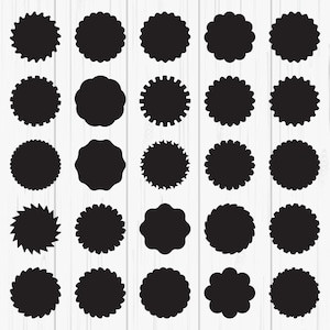Peut inclure: Un ensemble de 25 étiquettes circulaires noires et blanches avec des bords festonnés différents. Les étiquettes sont parfaites pour ajouter une touche décorative aux travaux manuels, aux cadeaux et à d'autres projets.