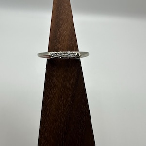 Vintage 14k white gold diamond band