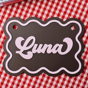 Personalized Dog Pet Crates & Kennels Name Sign, Custom 3D Printed Pet Name Plaque, Wavy Shape Dog Home Décor