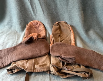 Vintage USAAF Military Type 1 Cold Weather Trigger Finger Mittens “Bomber Gloves “