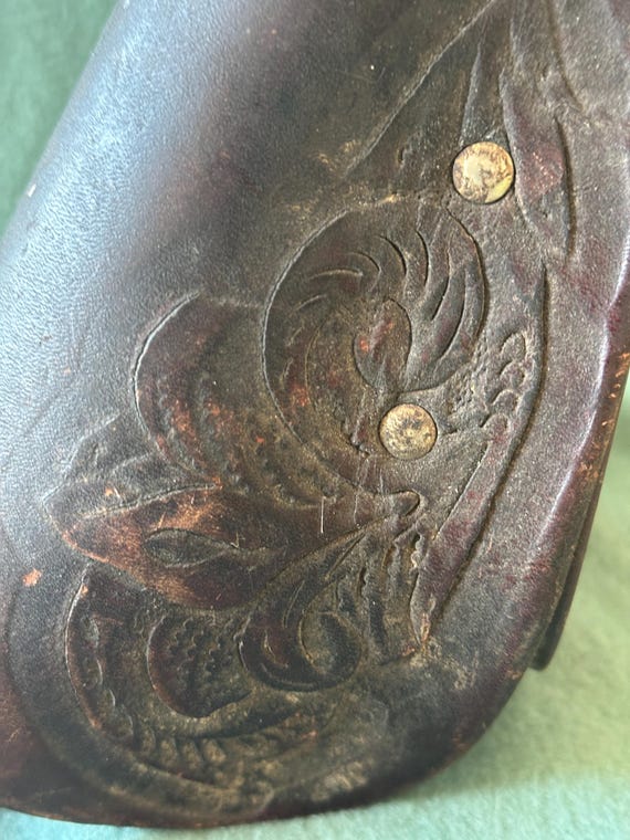 Étrier de selle en bois antique gainé de cuir - Canada