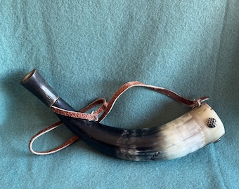 Vintage Bull Horn Powder Horn