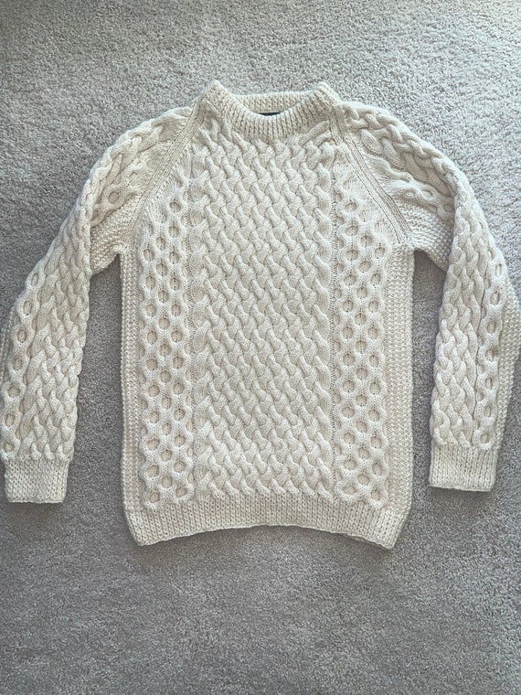 1980s Cream Hand Knit Women's Sweater