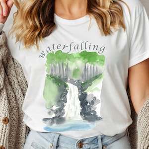 Waterfall lover tee Watercolor nature tee Waterfalling Scenic adventure shirt Gift for Nature Lover Hiking T-shirt Outdoor enthusiast tee