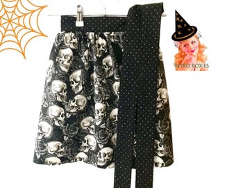 Woman’s Handmade Retro Vintage Style Gathered Half Apron, Goth Skulls and Roses, Halloween