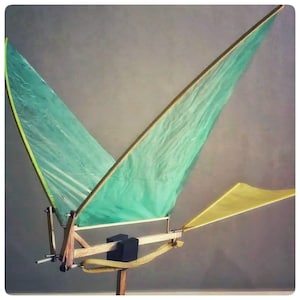 Gör-det-själv gummidriven flygande ornithopterdesign