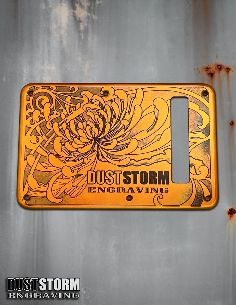 Laser Engraved Strat Guitar Body: Iridescent Gold Mirror Pickguard, HSH Routing image 3