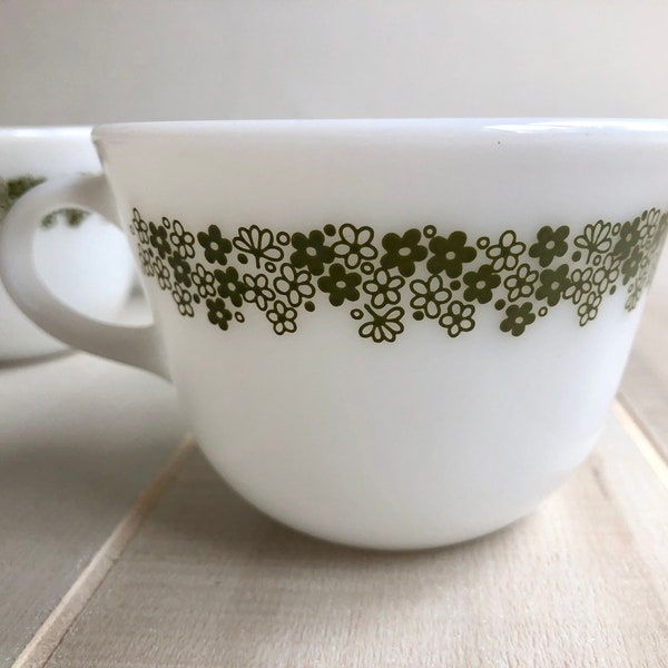 Pyrex (4) Spring Blossom “Crazy Daisy” Tea Coffee Cups