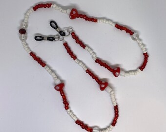 Red and white mushroom beaded eye glasses chain
