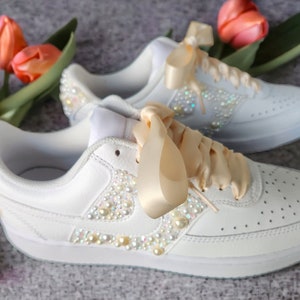 Glitter Bomb Sneakers - Champagne on Tan