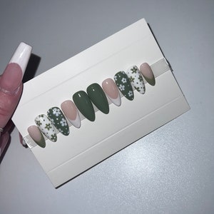 Flower design Press on Nails