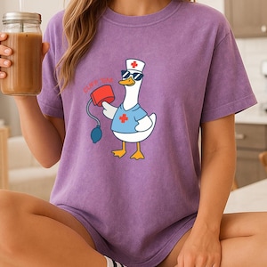 Maglietta divertente per infermieri, maglietta Silly Goose RN, maglietta per infermieri del pronto soccorso, regalo per infermieri specializzati, maglietta con polsino, regalo di apprezzamento per infermieri, maglietta NP