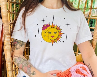 Koszulka z motywem nieba: Słońce i Księżyc, koszulka w stylu boho z gwiazdami i kwiatami, koszulka z grafiką Galaxy, fantazyjny top