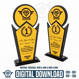 Könnte beinhalten: Eine schwarze und goldene Auszeichnungsplakette mit einer runden Oberseite, die ein Logo und den Text "STDESIGNSTUDIO" trägt. Die Plakette hat einen gelben Hintergrund mit der Nummer "1" und einem Lorbeerkranz. Der Text "Mr. John Walker" und "Thank You For Your Outstanding Efforts In Development and Implementation." ist auf der Plakette gedruckt. Der Text "STORO DESING STUDIO" ist ebenfalls auf der Plakette gedruckt. Die Plakette ist in den Stärken 3 mm, 4 mm, 5 mm und 6 mm erhältlich.