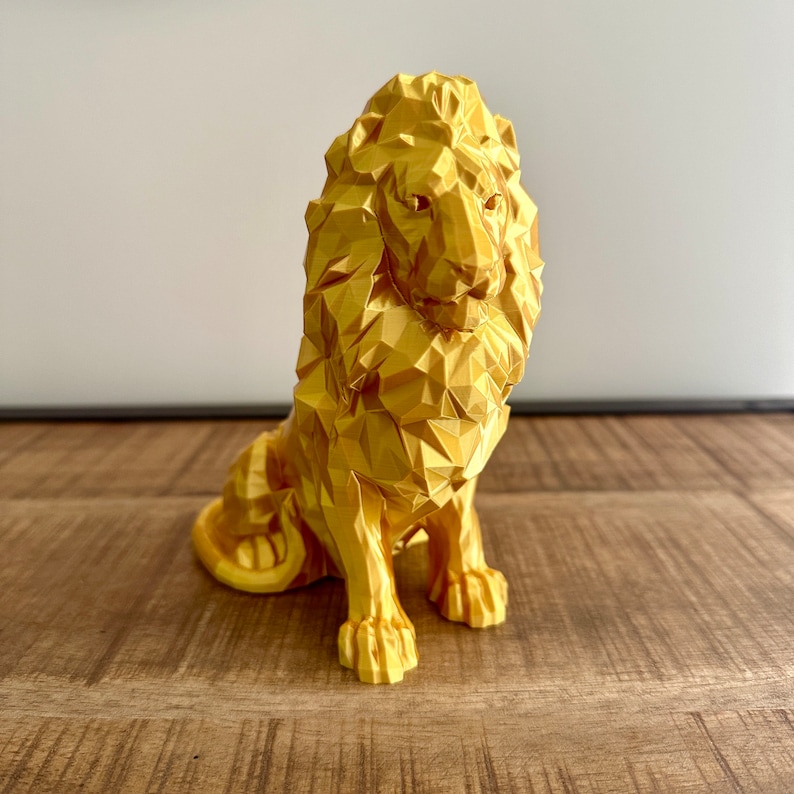 Statuette lion low poly en impression 3D image 4