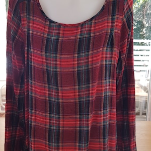 Long Sleeved Women&#39;s Tartan Blouse Sz 8-10