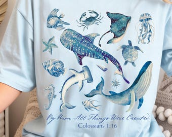 Maglietta con versetto biblico sulle creature marine, maglietta a tema vita oceanica e costiera, abbigliamento femminile a tema religioso, maglietta oversize da spiaggia Comfort Colors, regalo per battesimo per ragazze adolescenti