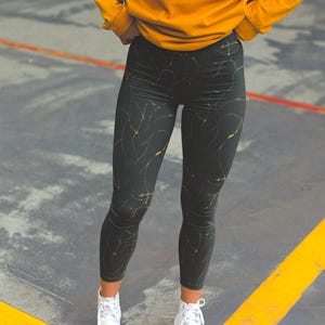 Leggings, Black and Gold Marble Pattern Women&#39;s Cut & Sew Casual Leggings, Yoga Pants, Activewear, Workout Leggings, Athleisure Pants
