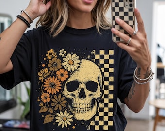 T-shirt con teschio floreale e scacchiera, maglietta retrò con girasole e teschio, maglietta grafica vintage, regalo per lei, maglietta personalizzata ispirata all'autunno