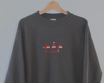 Weihnachtsmützen Sweatshirt - Hochwertiges faires unisex Sweatshirt aus Baumwolle und recyceltem Polyester für Weihnachten