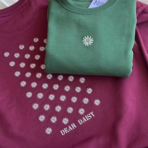 Daisy embroidery “Dear Daisy” sweatshirt - Heavy unisex sweatshirt, cotton (fair trade, handmade), recycled polyester, summer