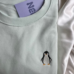 Pinguin Sweatshirt Hochwertiges faires unisex Sweatshirt aus Baumwolle und recyceltem Polyester Bild 3
