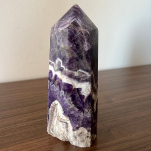 Impresionante torre grande Chevron Dream Amethyst