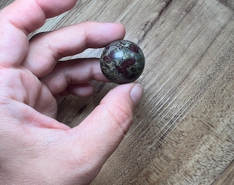 Drakenbloed jaspis bol | hart- en wortelchakra