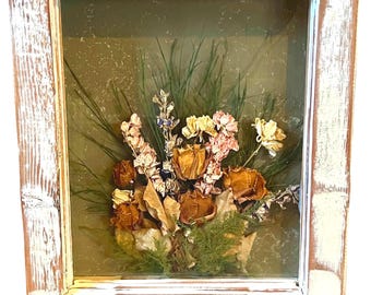 vintage 1970s–1980s dried flower shadow box in distressed wood frame