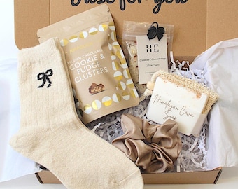 Pregnancy Pamper Box: Aromatherapy Bath Salts, Handcrafted Soap & Treats