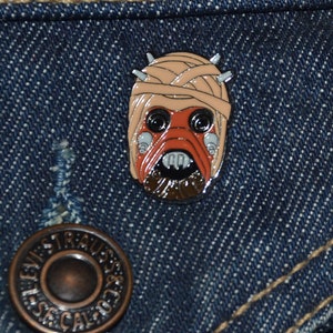 Tusken Sandpeople Pin (max.dim 22 mm) Star Wars Rebellion, Imperial - Enamel Metal Lapel Pin Badge