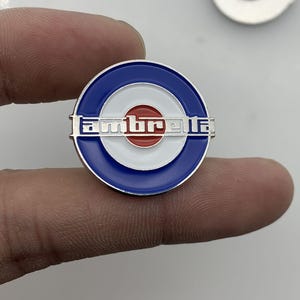 Lambretta Target /Roundel Pin RAF Colors (max.dim 25 mm) - Enamel Metal Lapel Pin Badge Vespa MC