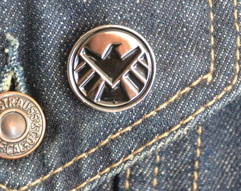 SHIELD Logo Pin classic style from Captain America (max.dim 22mm) Hydra - Enamel Metal Lapel Pin Badge