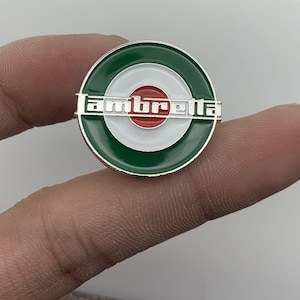 Lambretta Target /Roundel Pin Italy Colors (max.dim 25 mm) - Enamel Metal Lapel Pin Badge MC Vespa