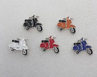 Vespa PX / PE Scooter Pin (max.dim 30 mm) - vintage deadstock Enamel Metal Lapel Pin Badge ts MC