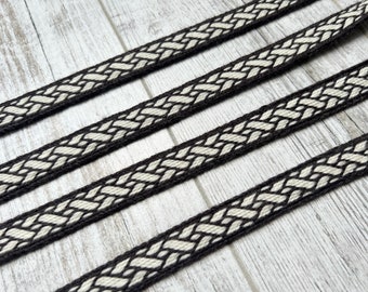 Tablet woven trim Birka braid pattern brown and white thick wool tablet weaving historical costume viking slavic larp sca reenactment