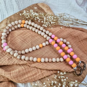 Mobile phone chain/mobile phone strap pink orange long made of beech wood beads silicone beads to hang around your neck – minimalism crossbody chain for your mobile phone