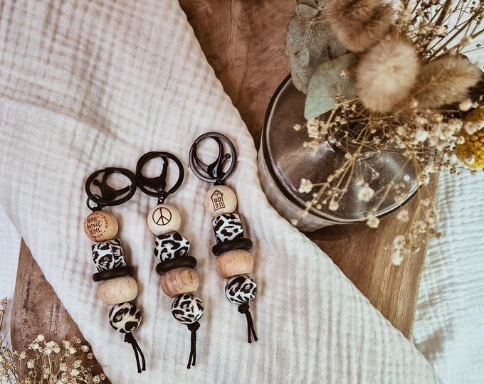 Keychain Animal Print, Leo Print, Silicone Beads, Wooden Beads, Best Friends, Engraved Beads, Black Keychain,
