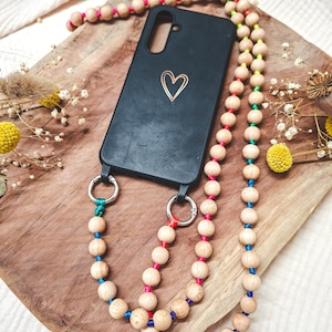 Mobile phone chain made of wooden beads with rainbow knots – Colorful smartphone chain to hang around your neck