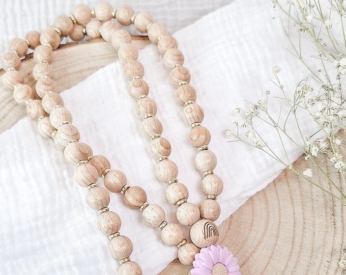 Handmade wooden bead lanyard with silicone flower and engraving – Stylish, personalized – natural – Perfect as a gift