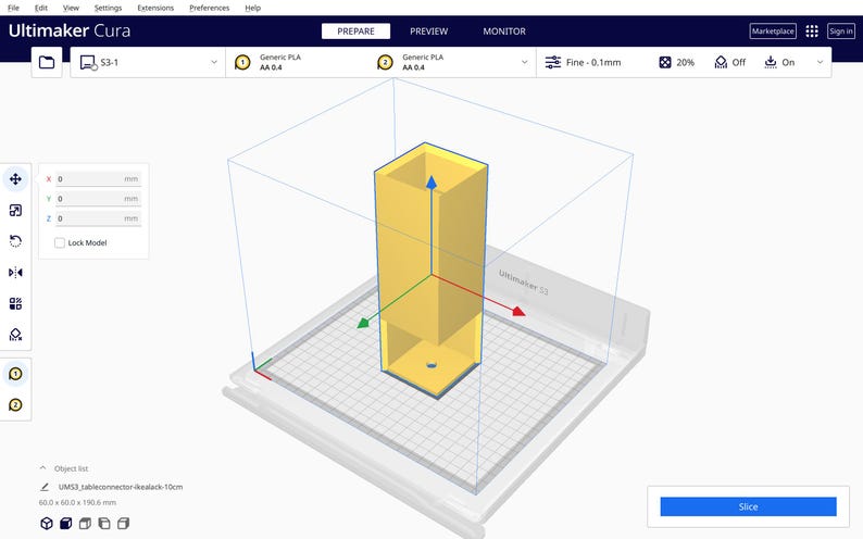 Peut inclure: Un mod&egrave;le 3D d'un objet rectangulaire jaune est affich&eacute; sur une plateforme blanche avec un motif de grille. L'objet est positionn&eacute; au centre de la plateforme et est entour&eacute; d'une bo&icirc;te transparente. La bo&icirc;te a trois axes, &eacute;tiquet&eacute;s X, Y et Z, avec des fl&egrave;ches pointant dans la direction de chaque axe.