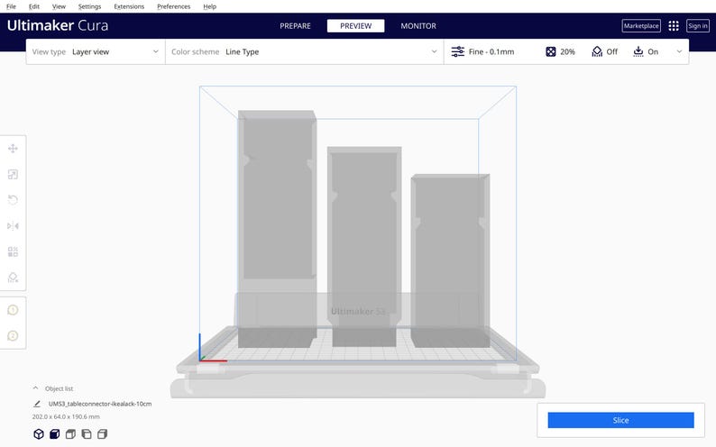 Peut inclure: Mod&egrave;le 3D de trois objets rectangulaires de tailles diff&eacute;rentes, affich&eacute;s dans un logiciel de mod&eacute;lisation 3D. Les objets sont gris et semblent solides. L'interface du logiciel affiche une grille et un axe bleu et rouge.
