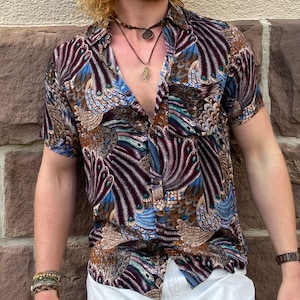 Mr. Peacock Blue - Handgemachtes Boho Shirt für Männer | Geschenk für Ihn | Kurzarm | Vintage Stammes- Paisley ethnischen Goa | Sommer Shirt
